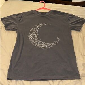 Forever 21 Gray Short Sleeve Tee with White Floral Design